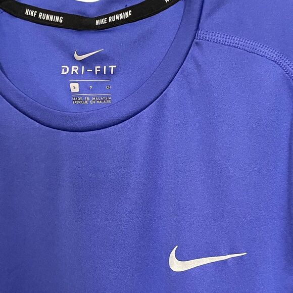 NIKE Dri Fit T Shirt Purple Short Sleeve Round Neck Running Wicking Womens S - Picture 4 of 7